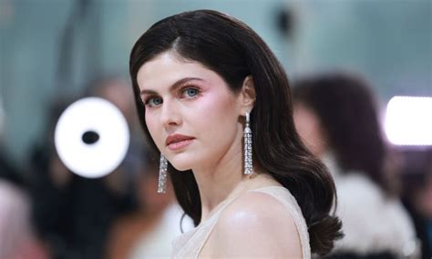 alaxandra daddario nude|Alexandra Daddario Poses Totally Nude on Instagram